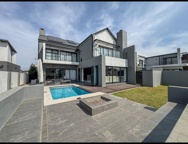 4 BEDROOM HOUSE FOR SALE IN MIDSTREAM HEIGHTS